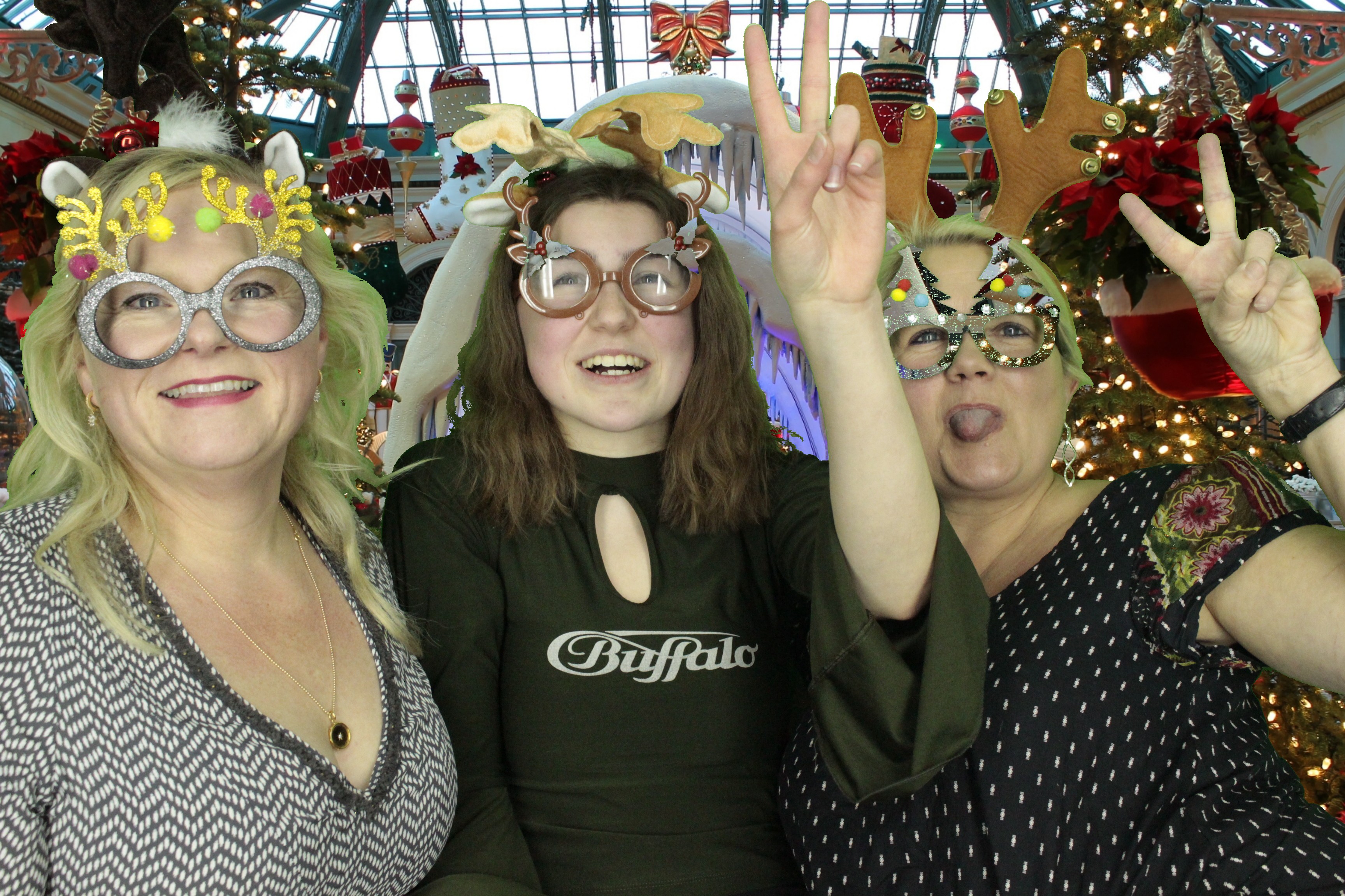 Waitrose Christmas Party 2019 | View more photos from the event at gallery.myphotoboothexperience.co.uk/u/MyPhotoBoothExperienceLtd/Waitrose-Christmas-Party-2019